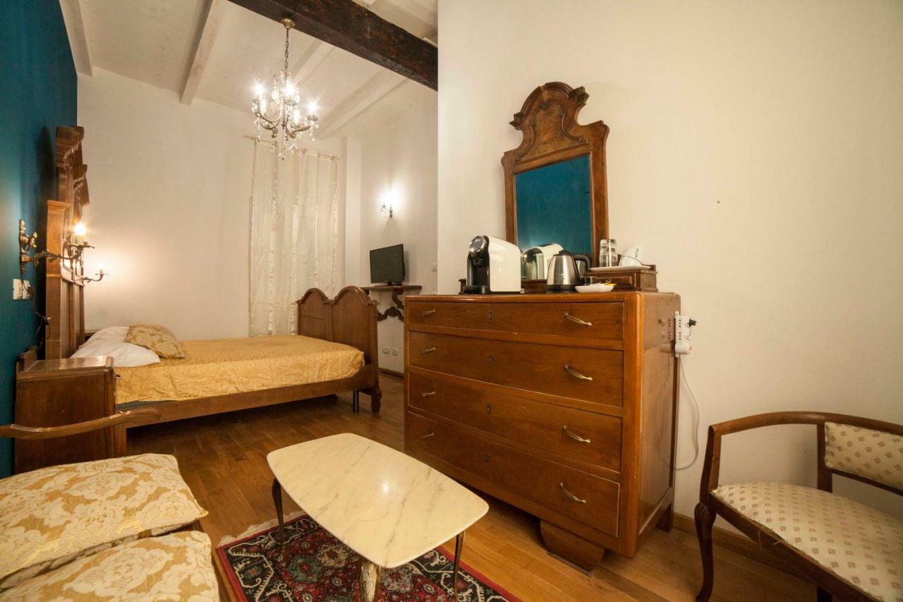 Il Fonticolo Room & Breakfast Modena Luaran gambar